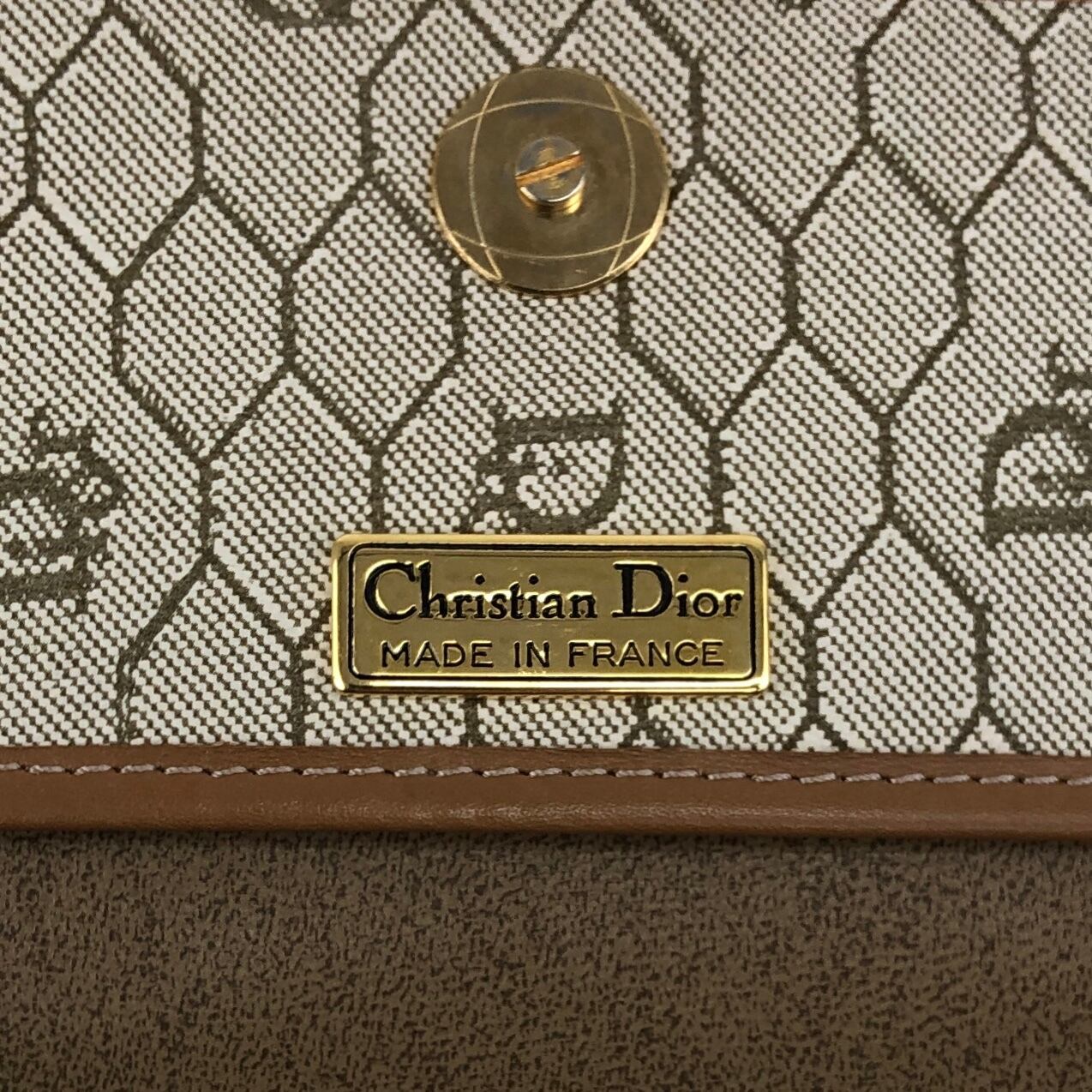 Christian Dior クリスチャン ディオール ハニカム柄 ショルダーバッグ