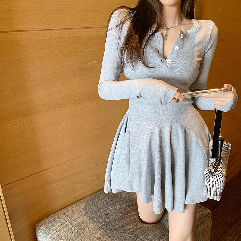 グレーの長袖ドレス女性秋タイトショートスカート2020新しい不規則なプリーツ気質の薄いスカート ブラックストロベリース77111965637