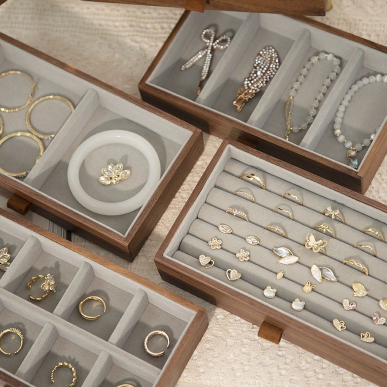 木のジュエリーボックス ２カラー ジュエリーボックス ５段 内扉収納 アクセサリーボックス アクセサリー収納 ブレスレット リング ピアス ネックレス イヤリング 木製 卓上 オフィス 北欧 木製家具