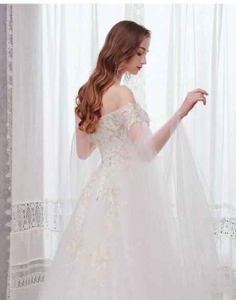 ☆とん☆　ホワイト Aライン ウェディングドレス　シルクオーガンジー ☆とん☆ ホワイト Aライン ウェディングドレス シルクオーガンジー