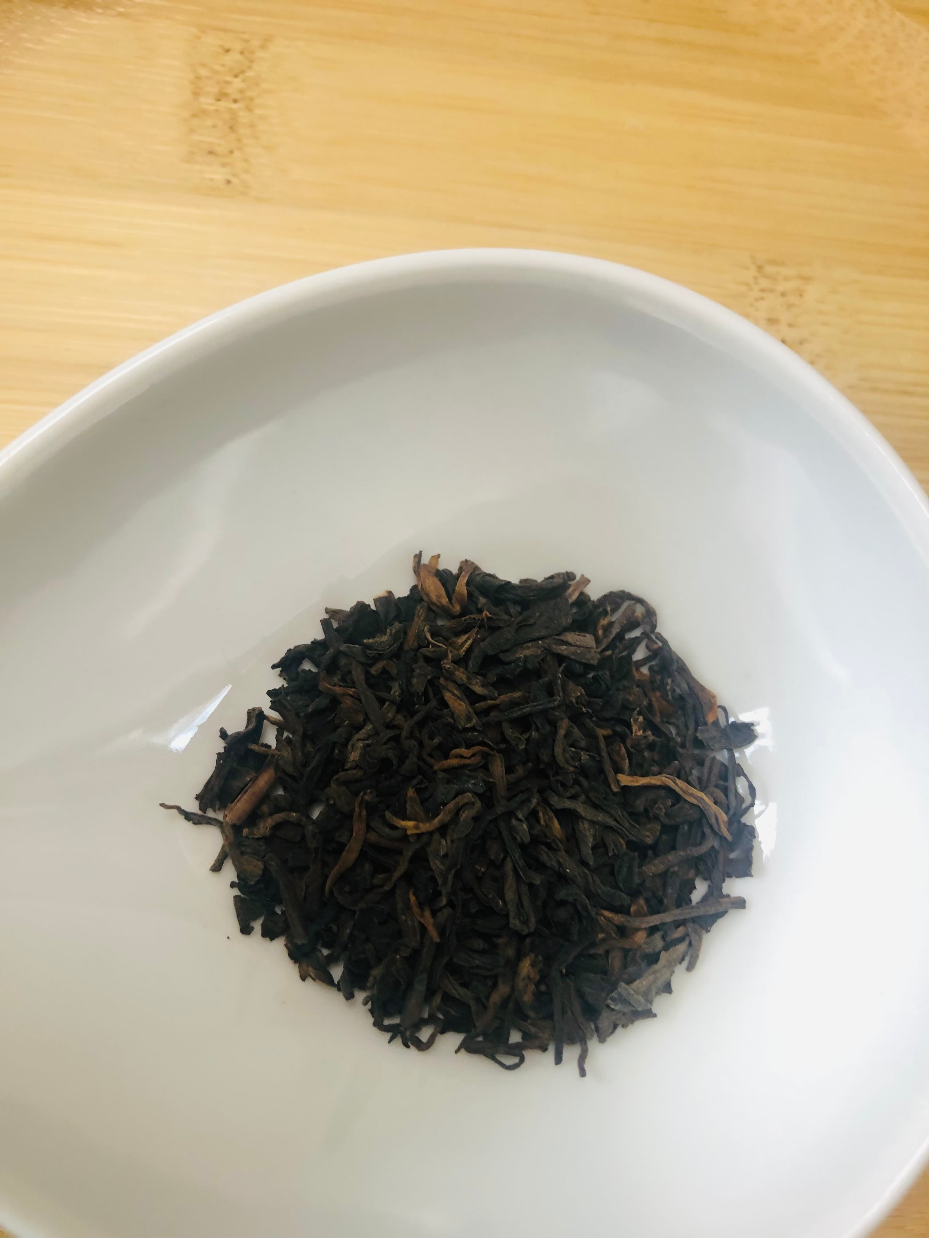 中国】雲南省 十年プーアル茶300g｜まろやかで飲みやすい | 泰和商事