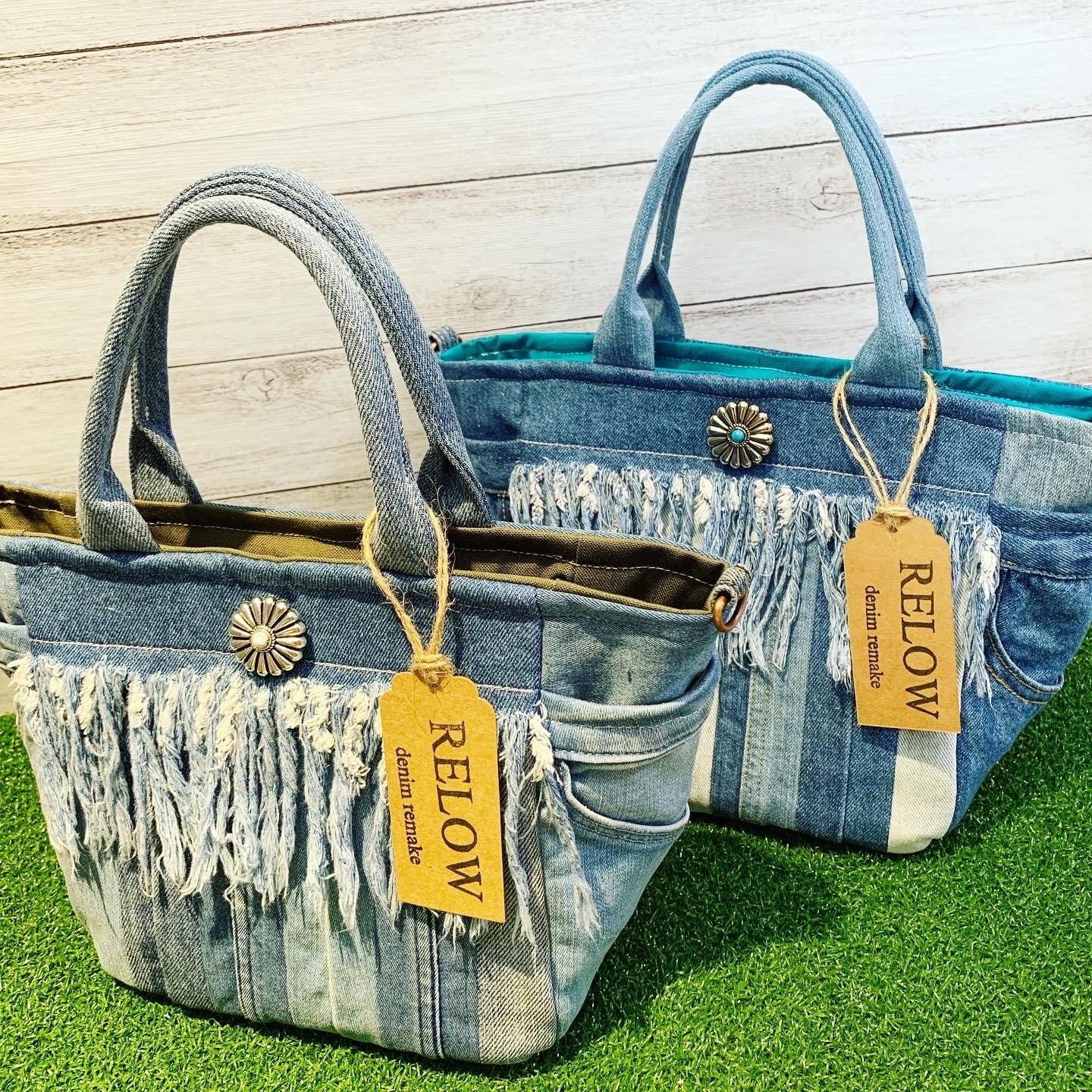 サイドポケット付きデニムストライプのフリンジトートバッグ Relow