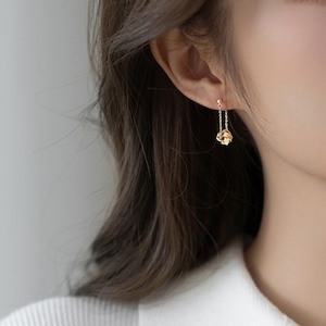 チェーンノットモチーフピアス 232128