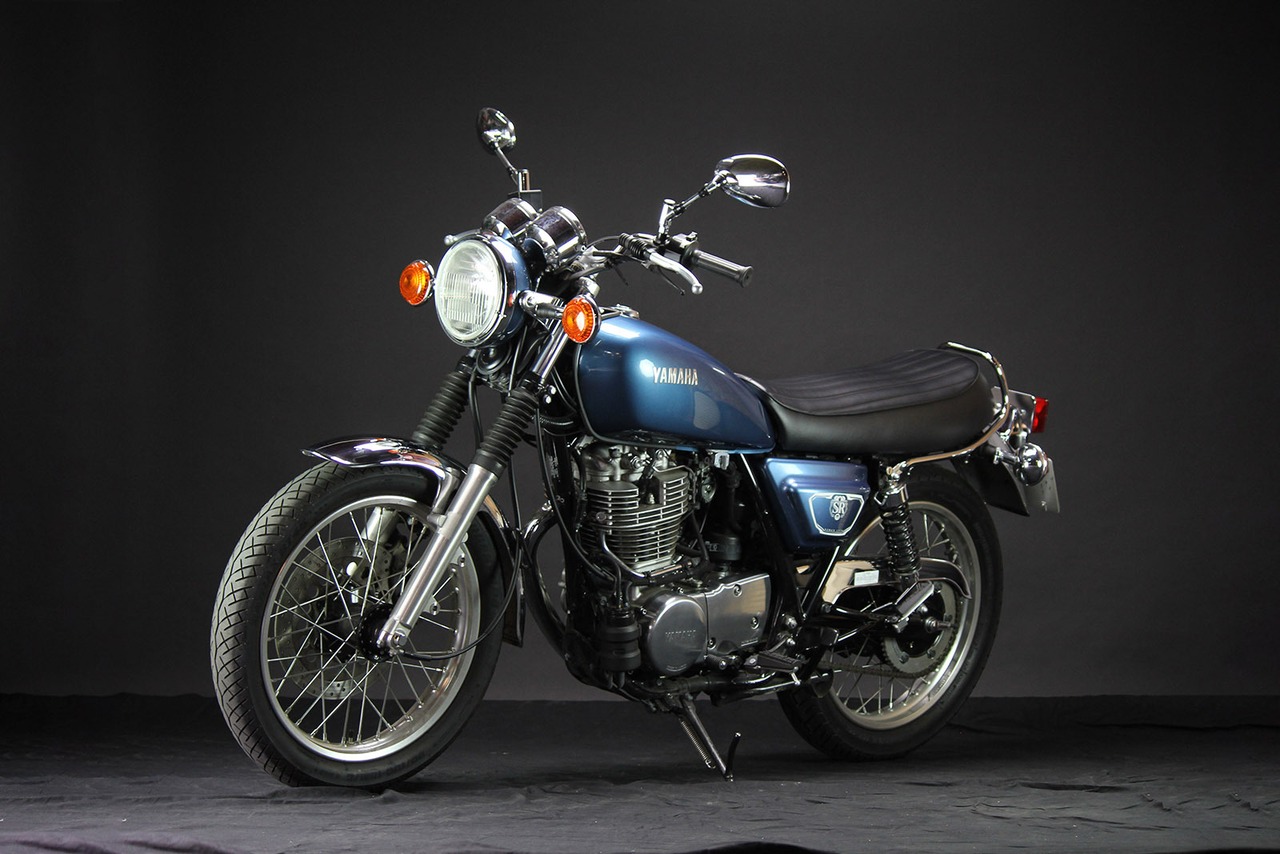 (Custom model)・GOODSEAT "SLENDER" Tuckroll (VERTICAL) SR400 (78-08YEAR)