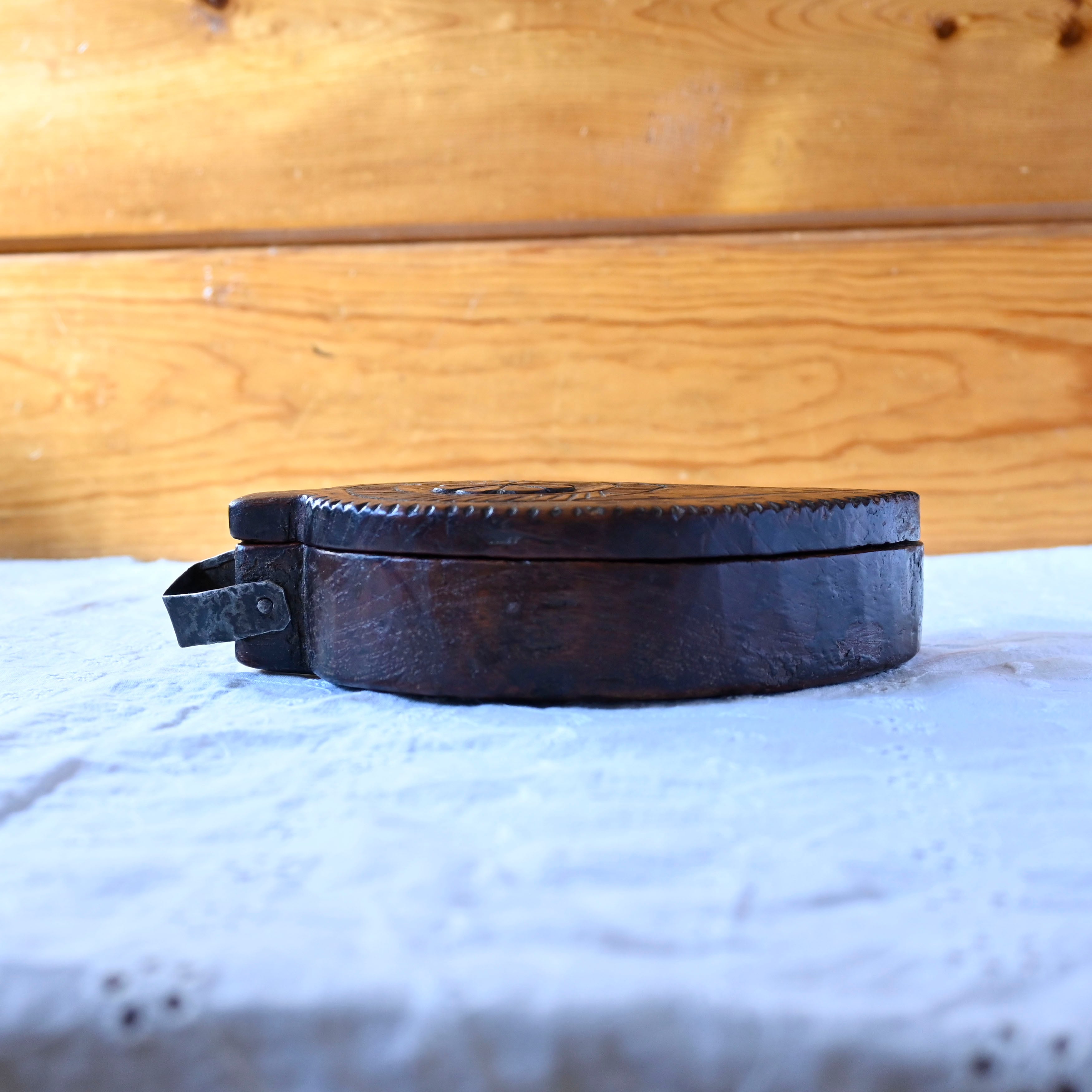 木製ティカ（紅）ボックス【インド・20世紀半】 | 暮らしの骨董店