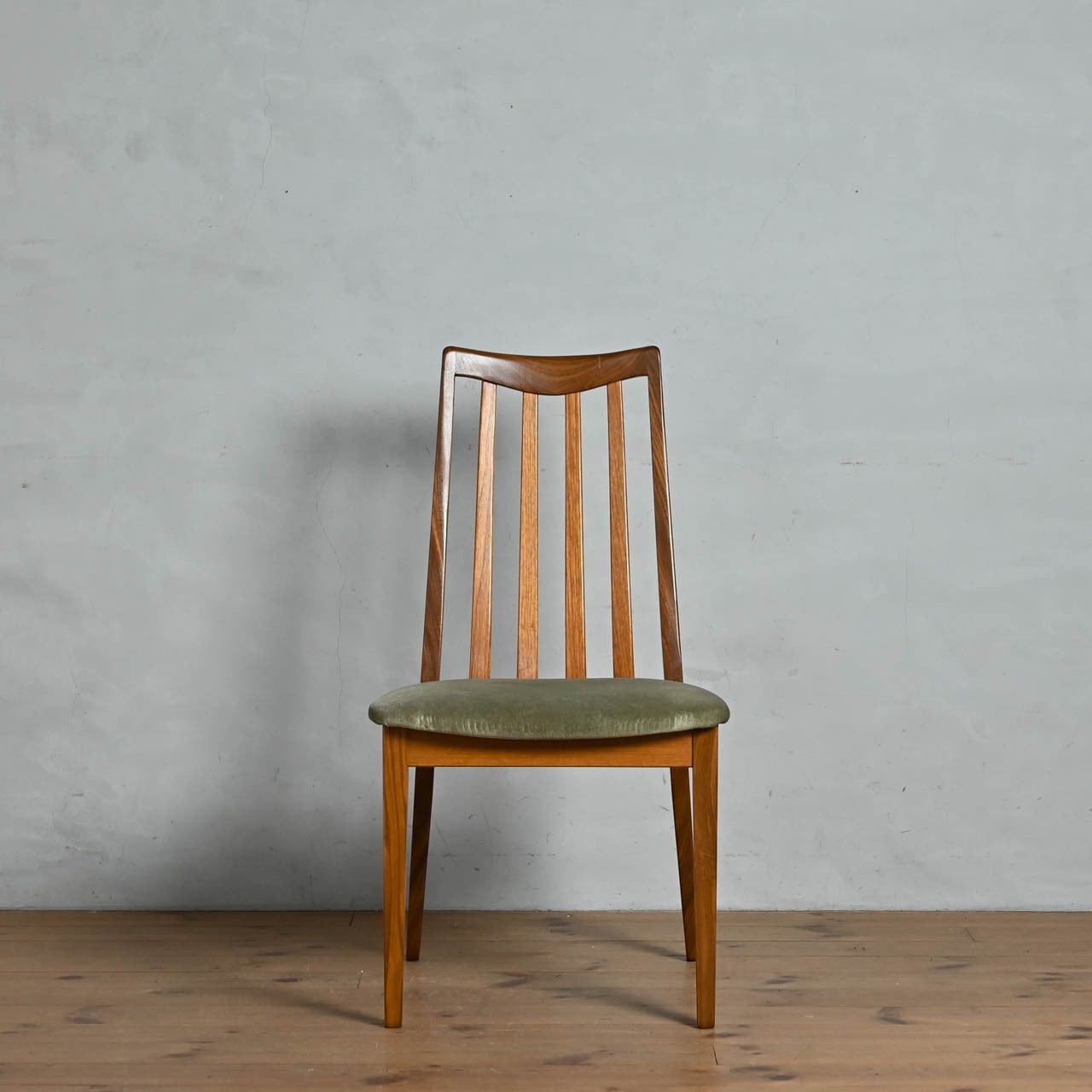 68886]スラットバックチェア (4540) | unimac.az