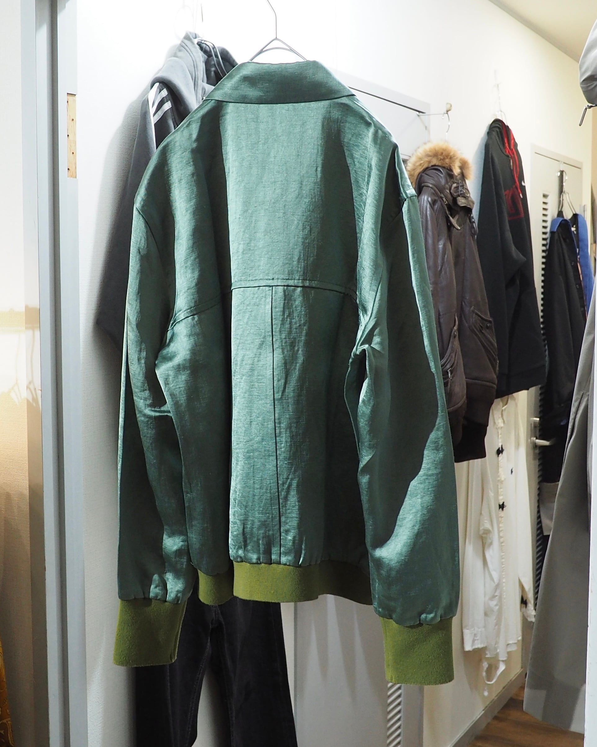 " lot holon " Shiny green color satin combination shirt jacket