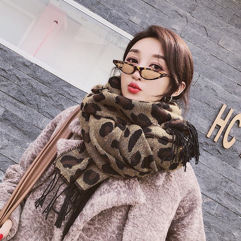 スカーフ オータムウィンターレッドスタンダードレオパード レトロ 秋物 冬物 ブラック・アイド・ピーズ92590714567