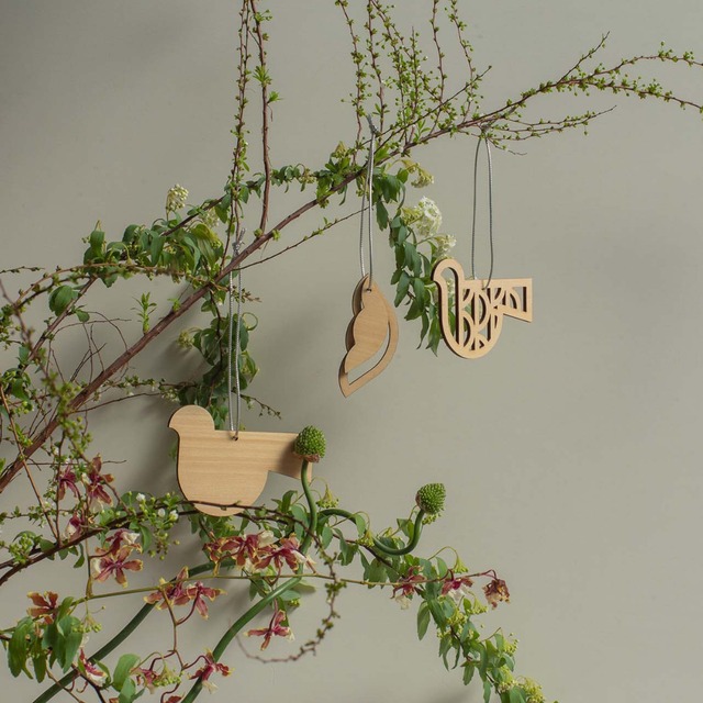 天然木のオーナメント『 Pigeon ornament / ハトのオーナメント』　＜スキマ：Sukima.＞