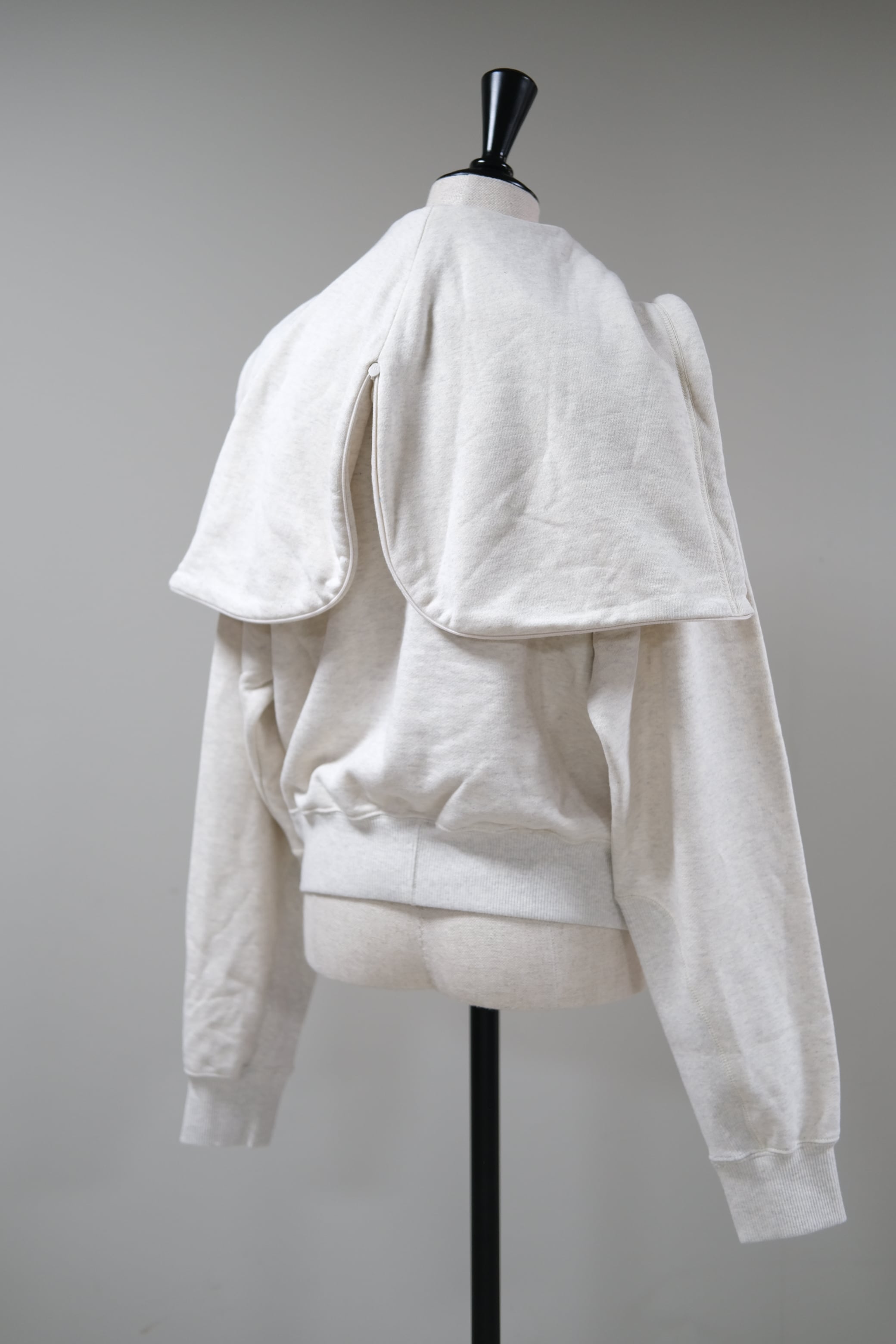 JUN MIKAMI】フードスエット PO - oatmeal | | loop