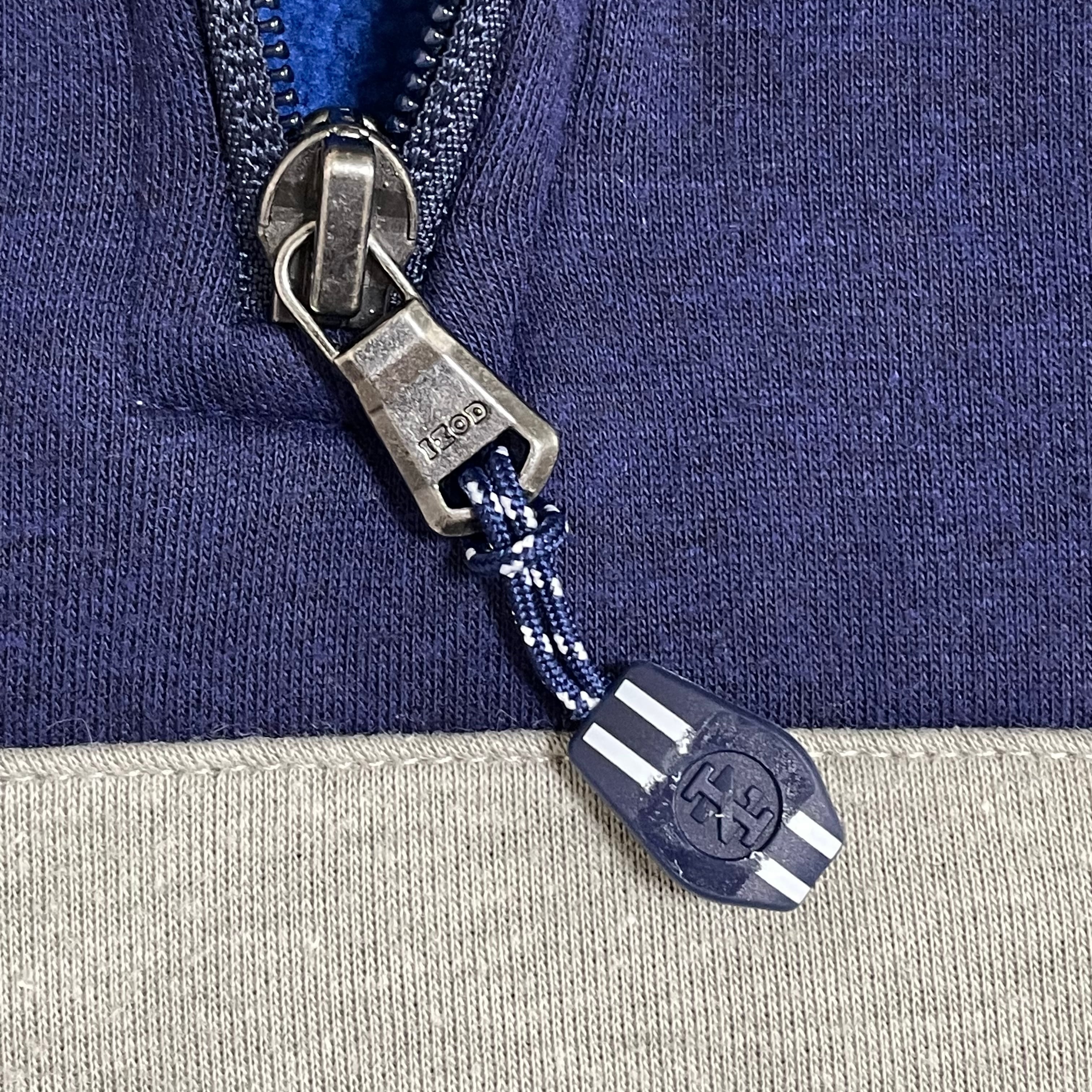 IZOD】刺繍ロゴ ワンポイントロゴ ハーフジップ スウェット プル