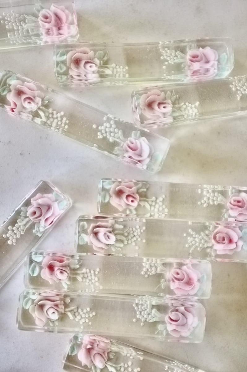 sold 40s フランス 薔薇とルーサイトのカトラリーレスト 40s フランス 透明宇宙と薔薇色薔薇とルーサイトのカトラリーレスト