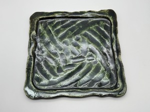 熊谷雅博　織部角皿