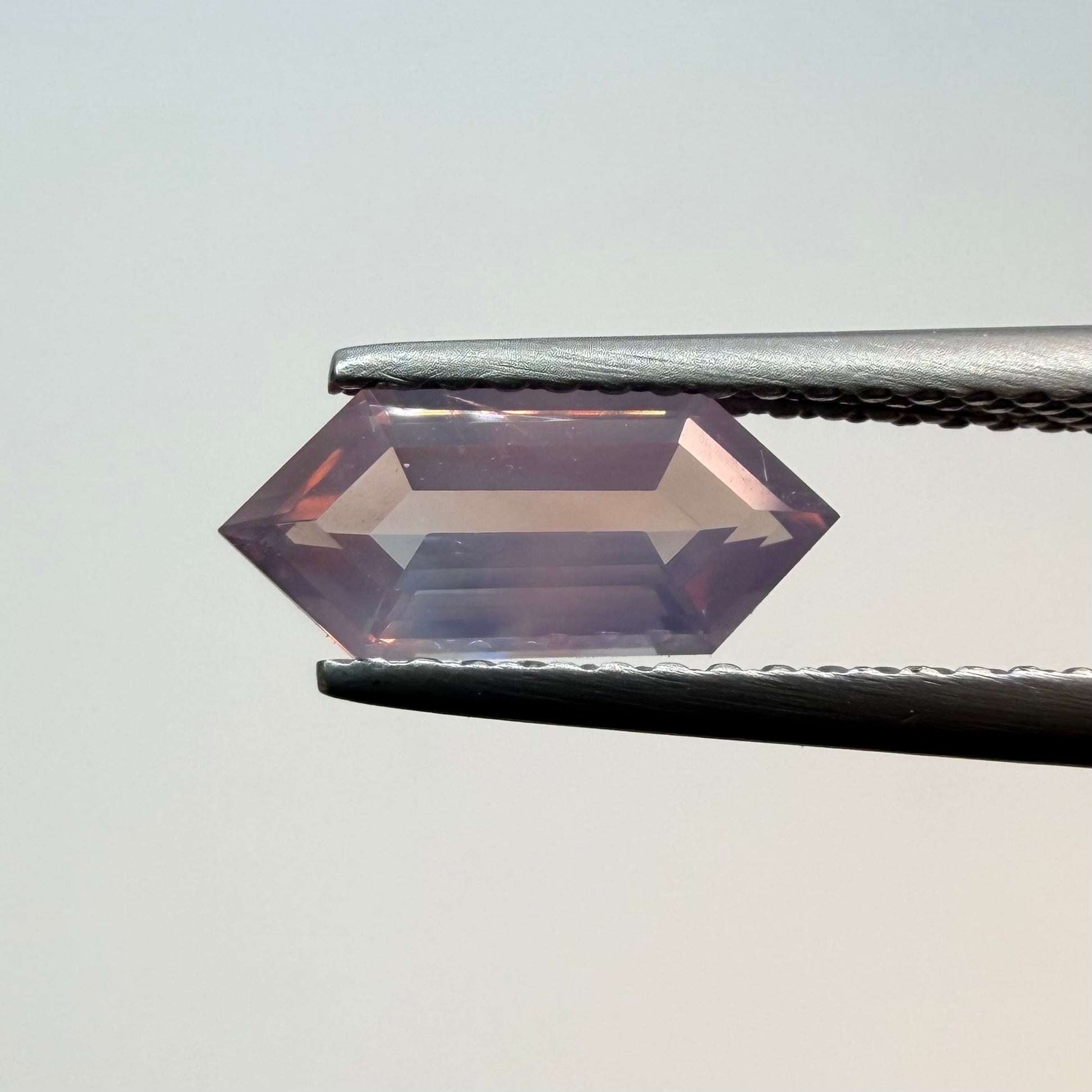 シルキーパーティカラーなサファイア