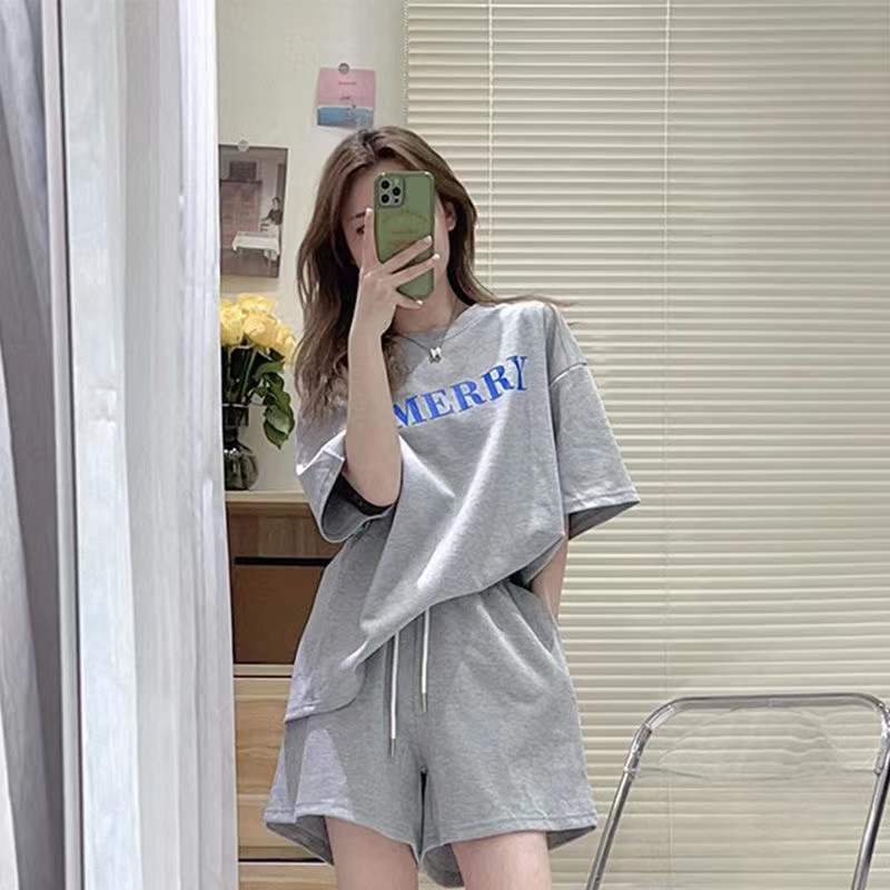 【新作】【送料無料】 カジュアルスーツレディース半袖Tシャツルーズスポーツワイドレッグショーツ痩身ツーピースサマースーツイン 022234929004
