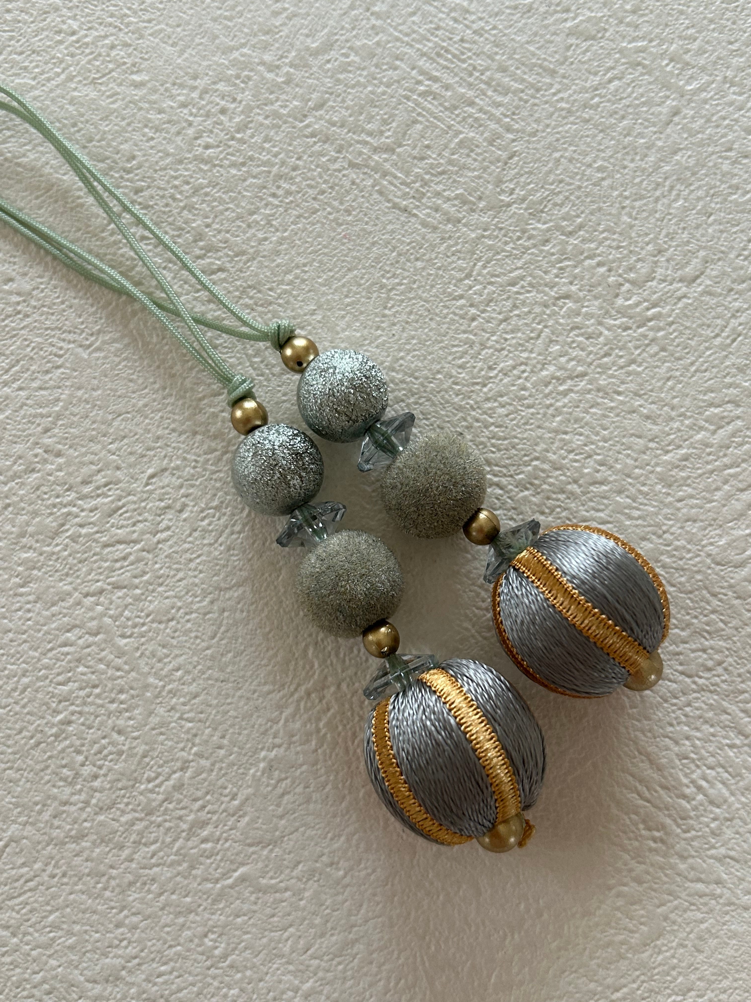 輸入デザインタッセル 巻玉タッセル くすみブルー ブルーグレー カルトナージュ インテリア デコレーション材 チャーム