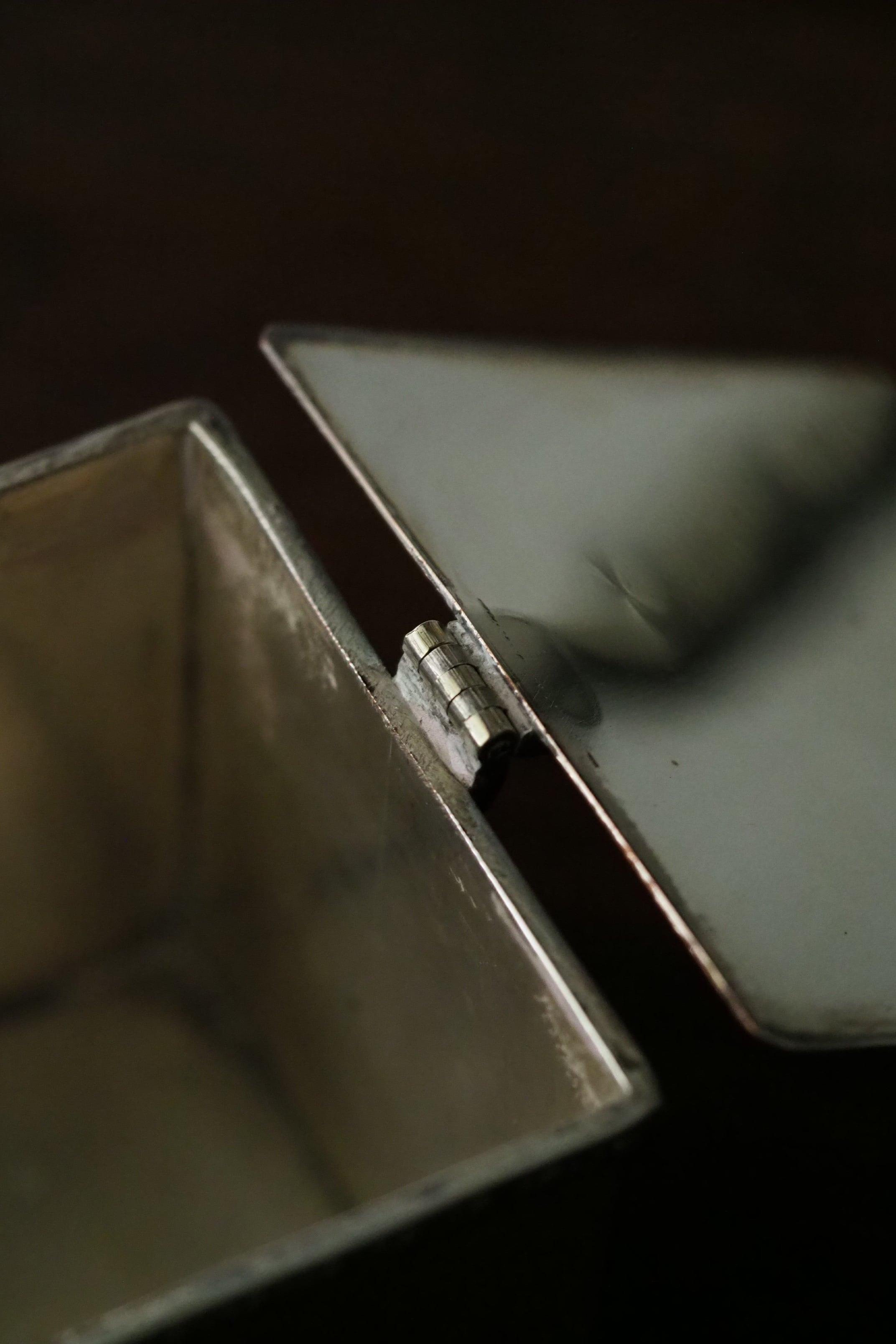 シルバープレートの茶筒-antique silver plated tea caddy