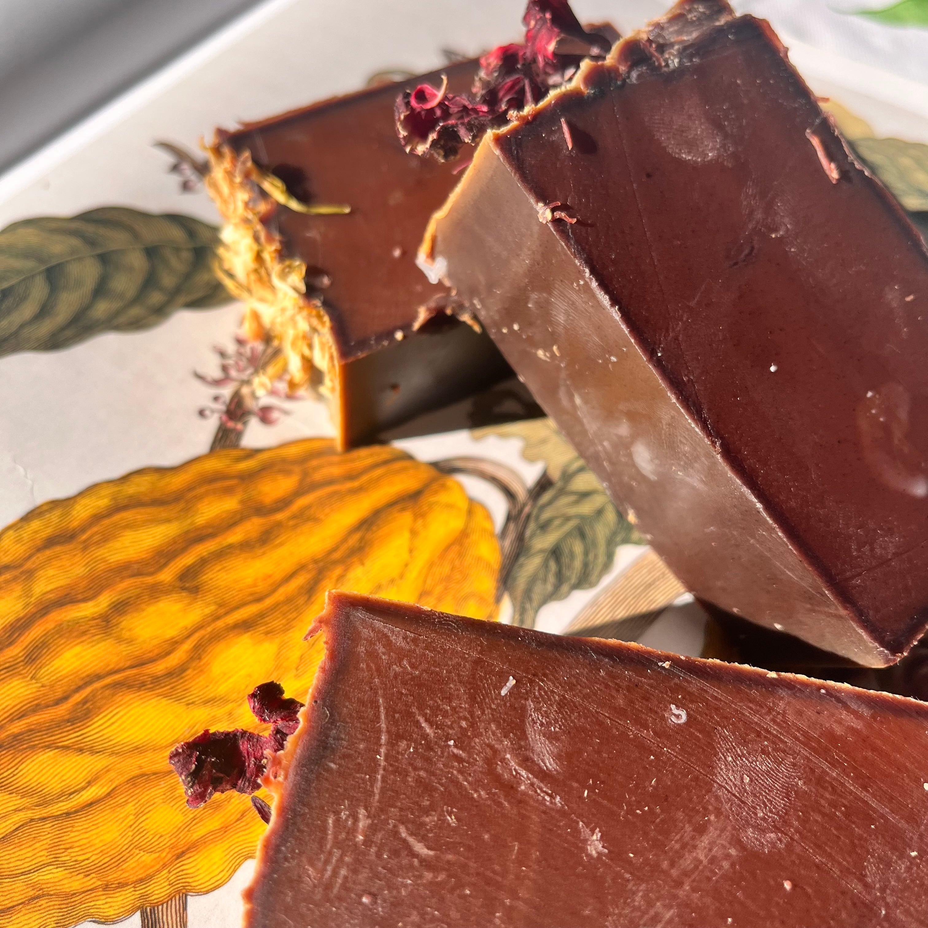 Sacred cacao soap 「神聖なカカオの石鹸」