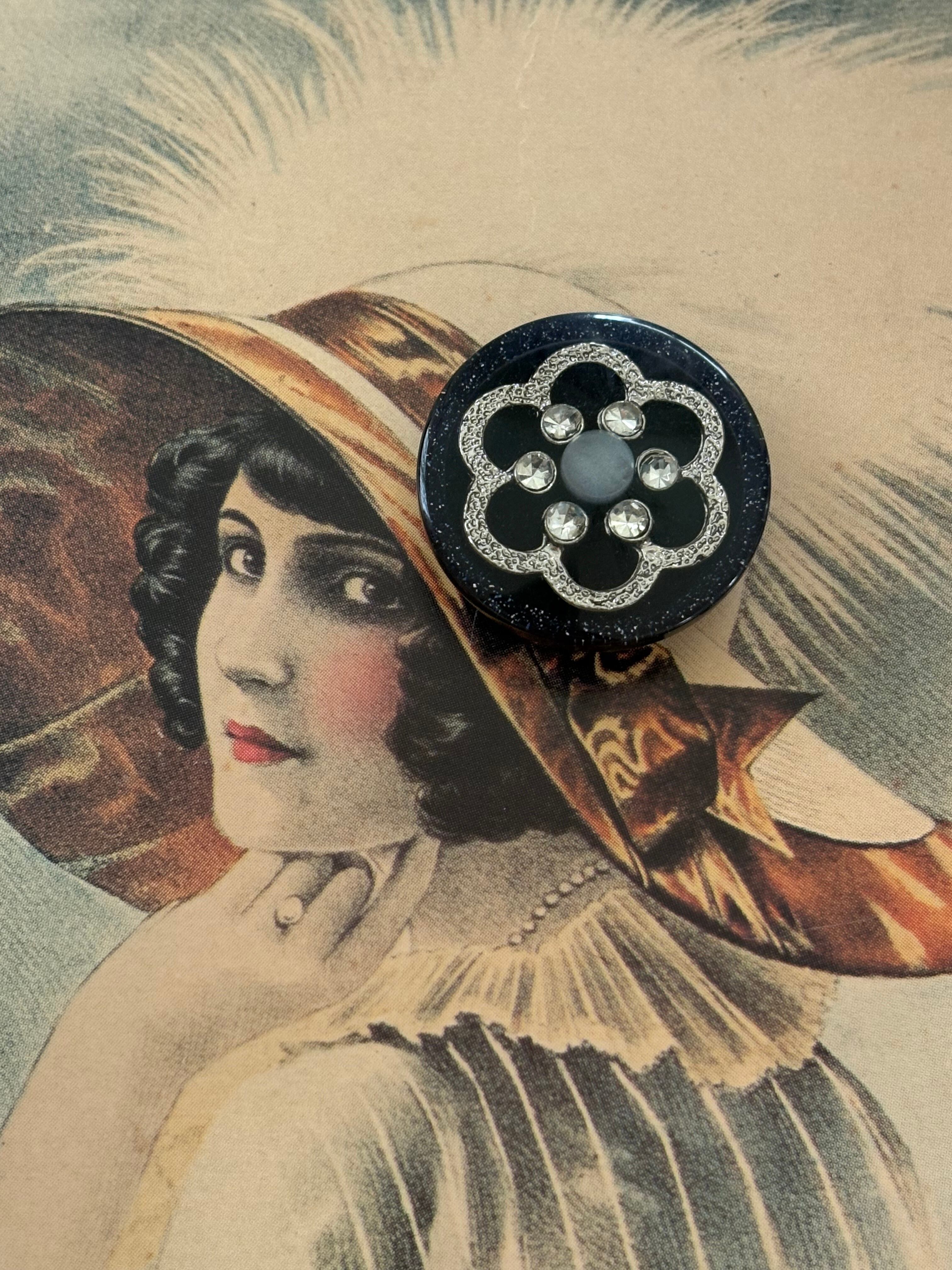 Japanese Vintage ボタン ブラック×シルバー 22mm フラワー グリッター ストーン レトロ アクセサリーパーツ 装飾材 カルトナージュ