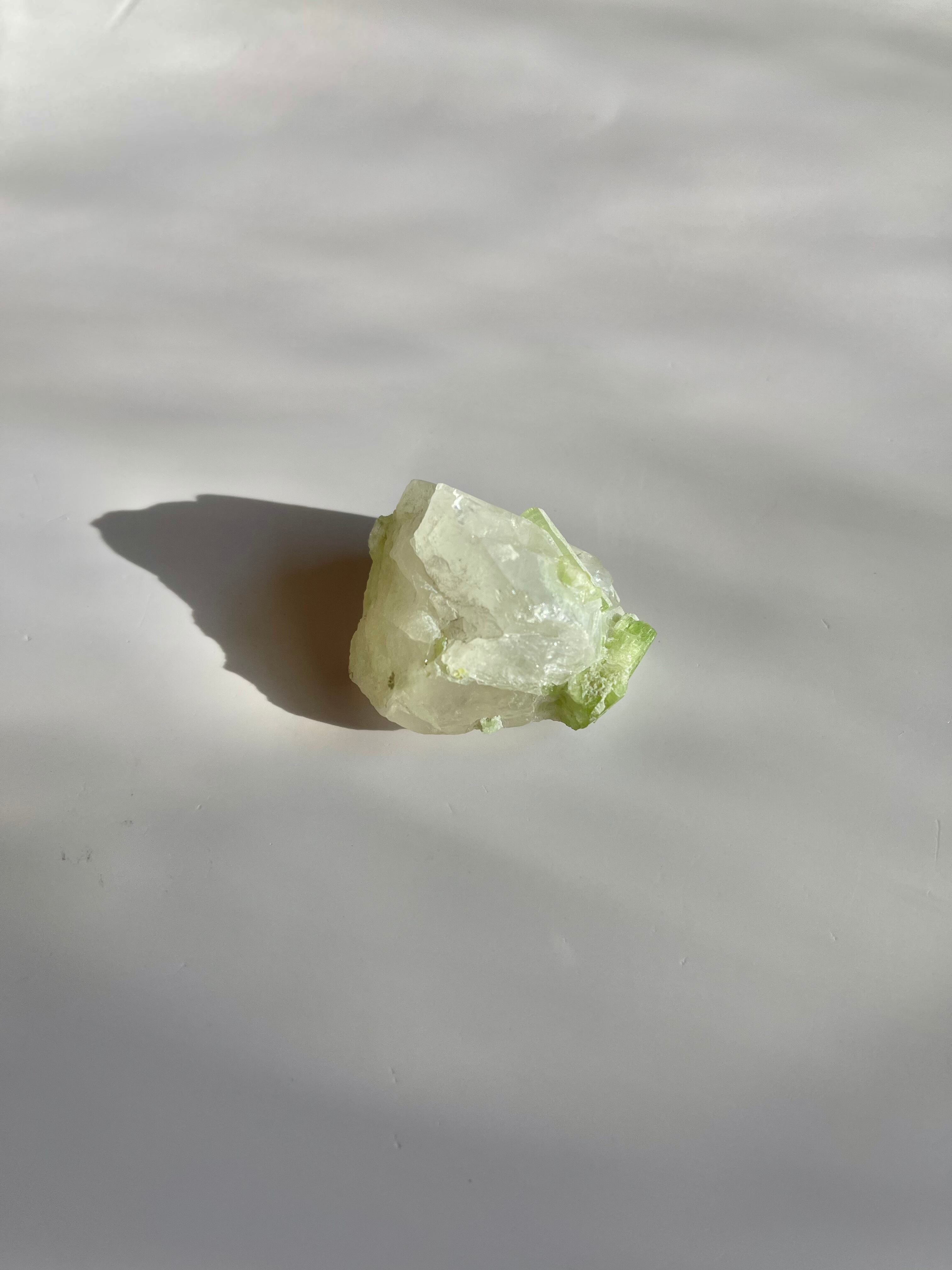 グリーントルマリンインクォーツ