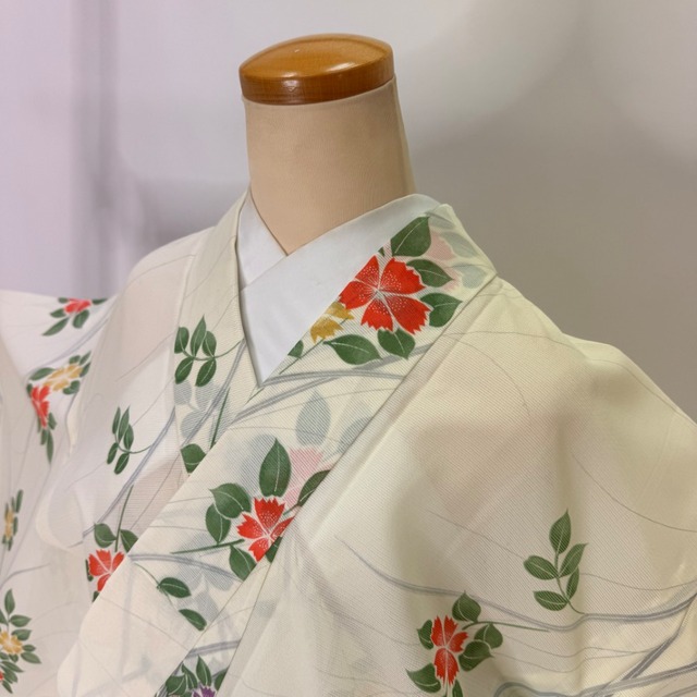 小紋 夏 絽 夏用 洗える着物 裄63.7cm 身丈159cm 花柄 お洒落着 普段着 ポリエステル クリーム 黄色 美品 S サイズ 6137