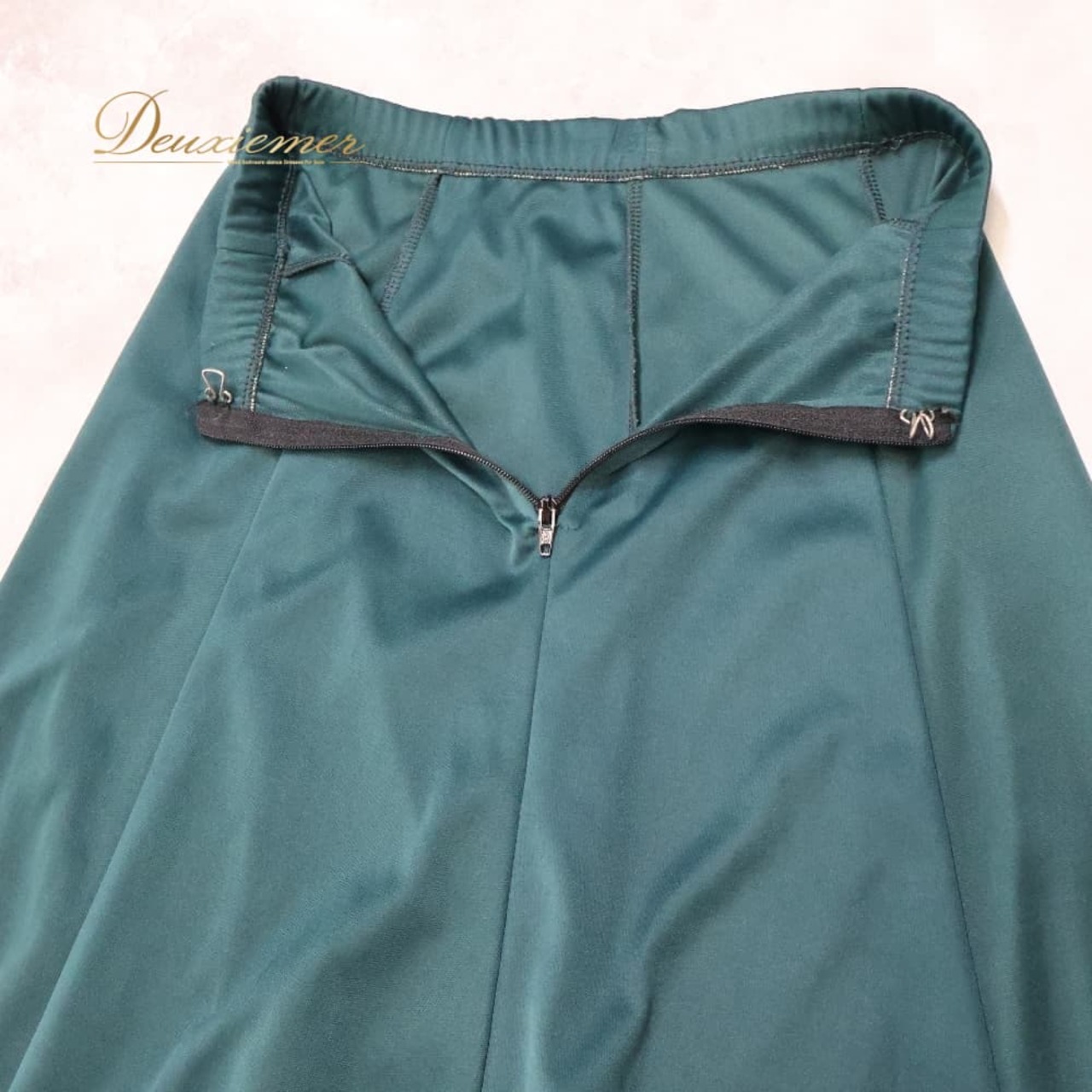 フラメンコ 衣装 ファルダ スカート グリーン系 緑 HAPPY DANCE スペイン製 伸縮 ストレッチ 無地 レッスン 練習着 ダンス パーティ 発表会 練習用 レッスン用 ダンス衣装 レディース フラメンコレッスン パーティー衣装 舞台衣装