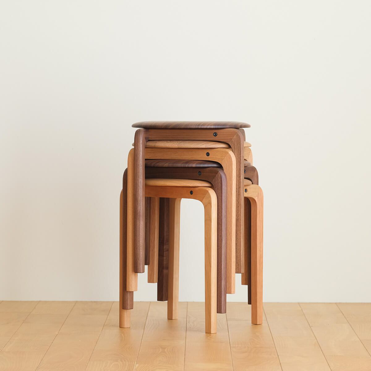 DENTO LISCO STOOL 4本脚 ウォールナット | Have Fun Furniture