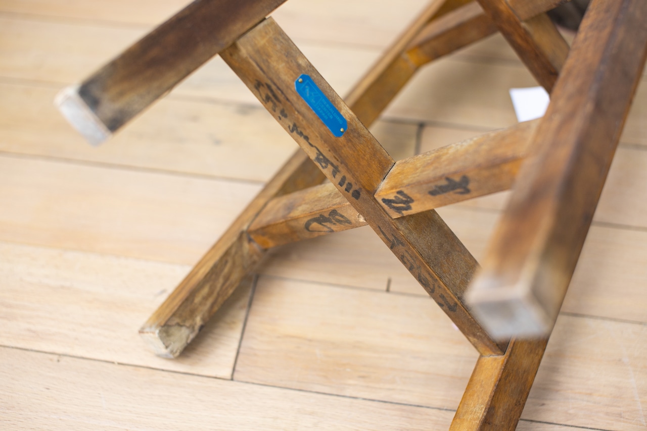 GOOD LUCK CHAIR 005