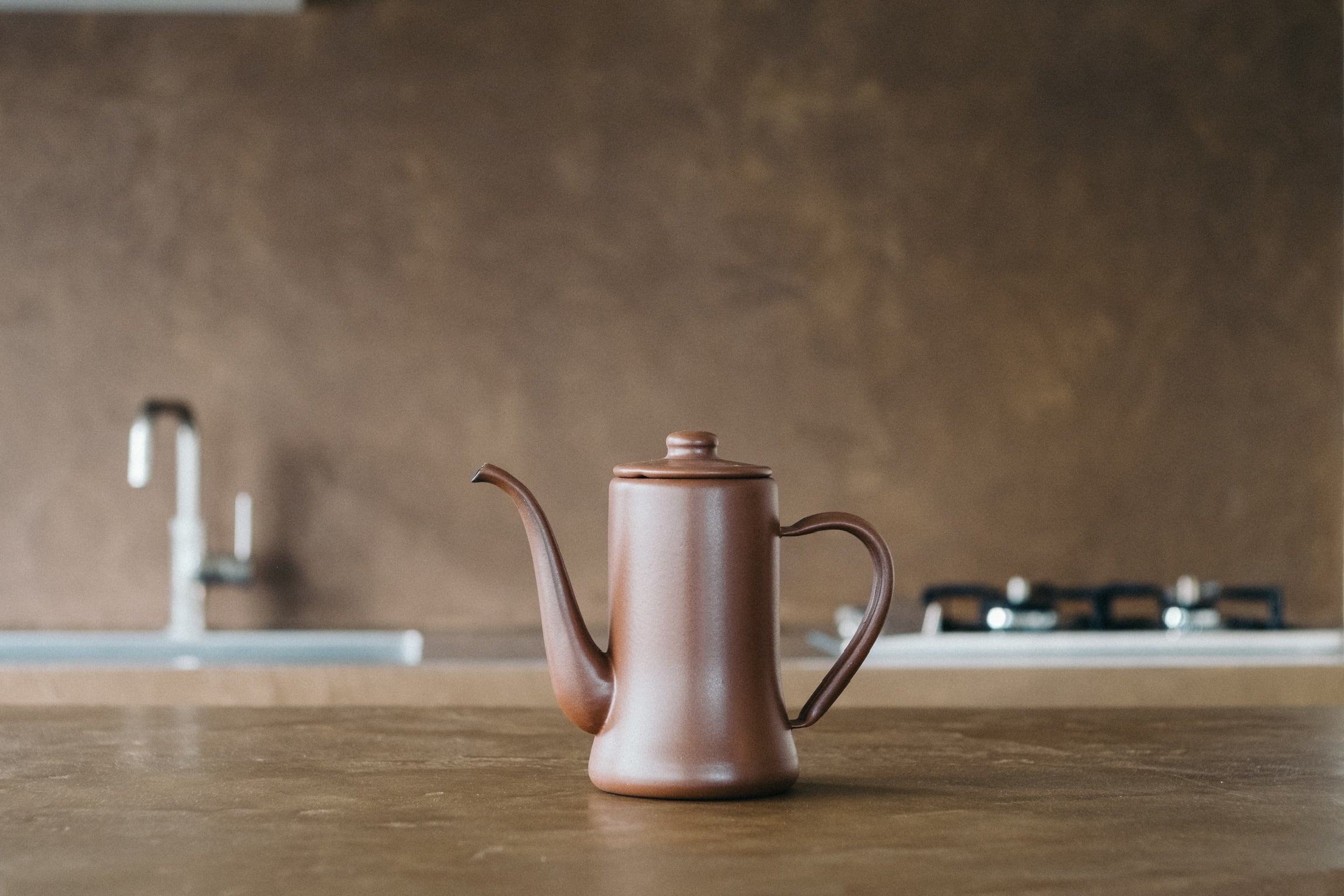 野田琺瑯 スリムポット1.2L 先行発売カラー「マットブラウン」 | SUU