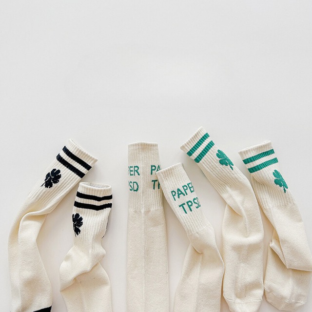 【即納】クローバーモチーフの靴下 踵なしタイプ 3足セット