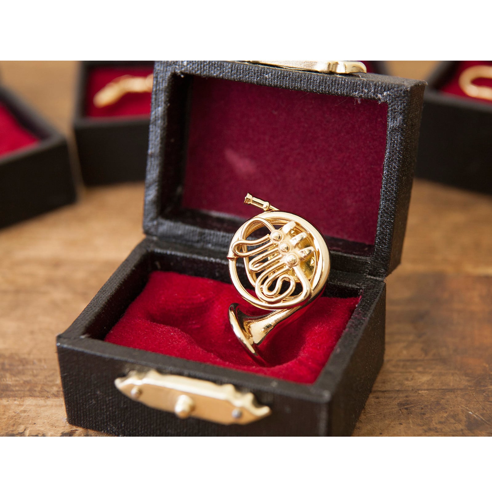 ミニチュア楽器　ホルン ピンバッジ ミニチュア楽器 ホルン | 音楽雑貨の店 セレナード