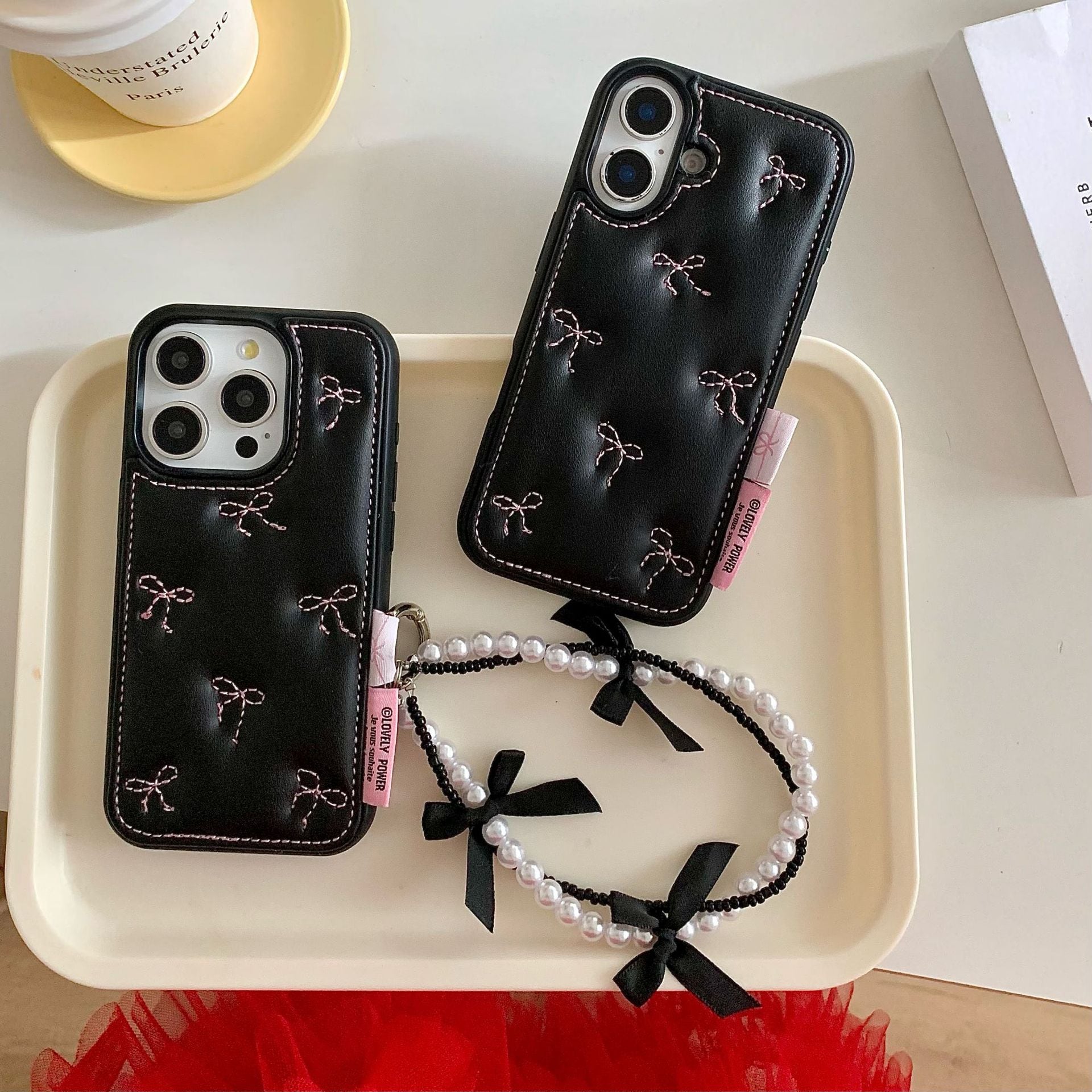 ステッチが可愛い◎高級感ブラックレザー調ケース iPhone 黒フェイク