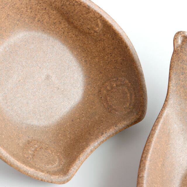 茶色いこぐまのおしゃもじ皿 陶器 よしざわ窯 | うつわと暮らし｜M's