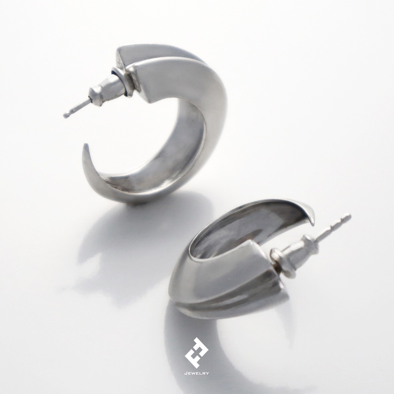 +colmillo・イヤリング (silver)