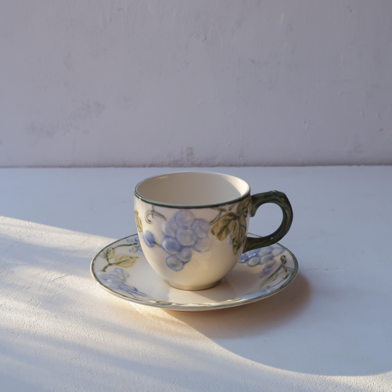 ぶどうのカップ&ソーサー