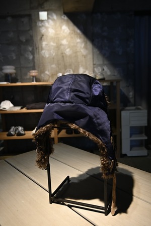 【26AW | UNISEX】Feng Chen Wang フェンチェンワン / キャップ / CAT EARFLAP NAVY BLUE HAT / FUF22AC27BR