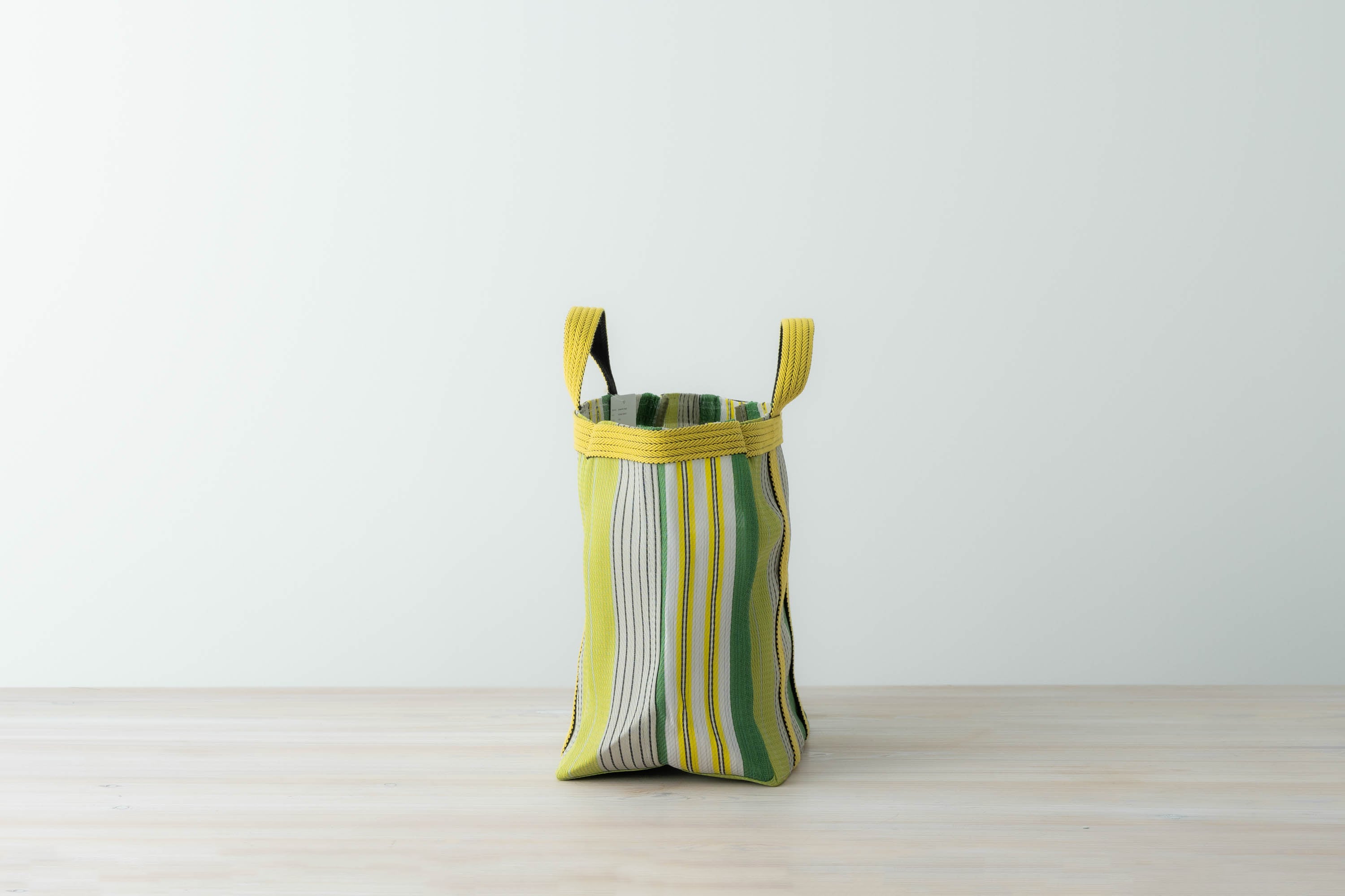 激レアパグパネル生地 ハンドメイド まちなしバッグ 布バスケット