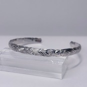 Classic Hawaiian Bangle -lucky plumeria / Silver-