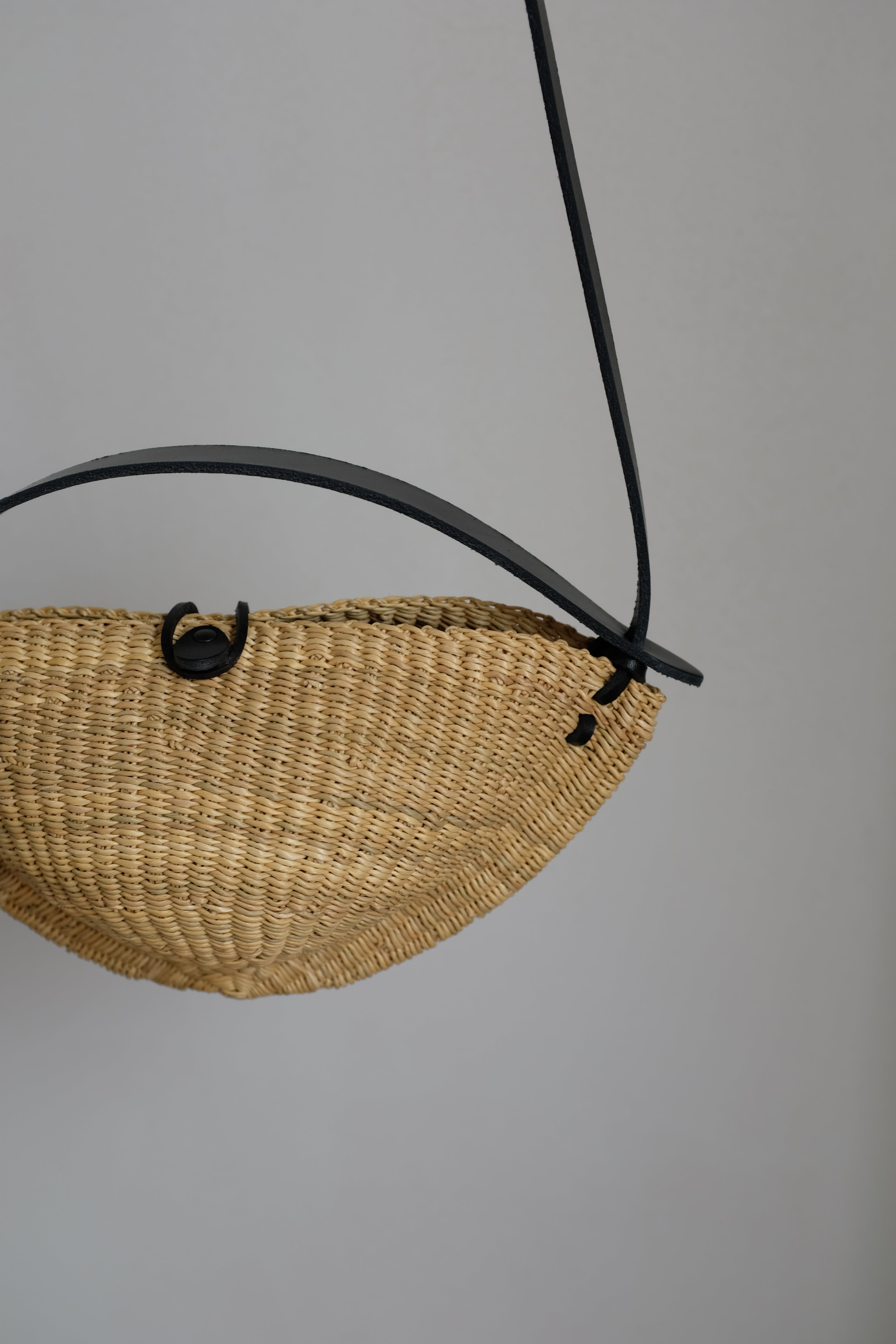 Ines Bressand]N.33S SMALL WALNUT SHOULDER BAG | YES-姫路の美容院と