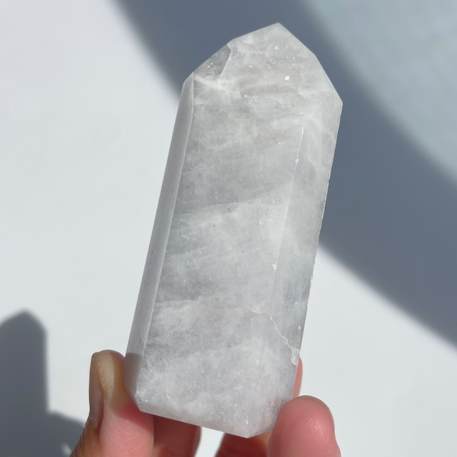 アンブリゴナイト タワー型44◇ Amblygonite ◇天然石・鉱物・パワーストーン