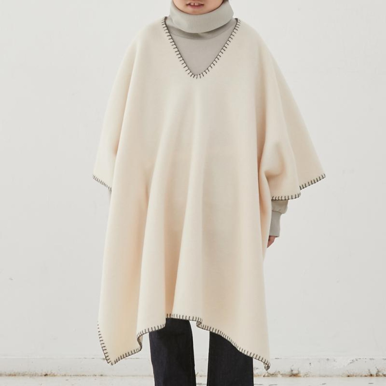 ecofleece poncho / ポンチョ / ecru ｛ MOUN TEN. 22AW ｝