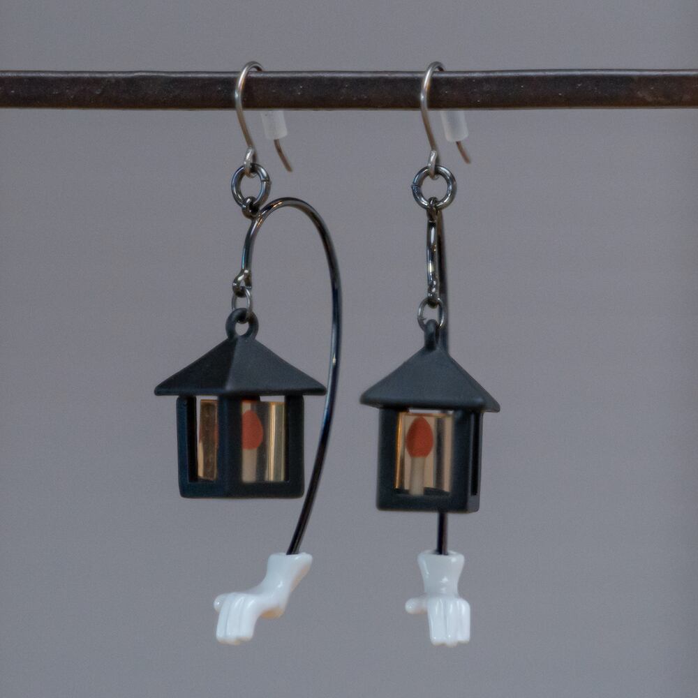 【7/19(土)10時〜発売】千と千尋の神隠し ピアス(カンテラ/7281)