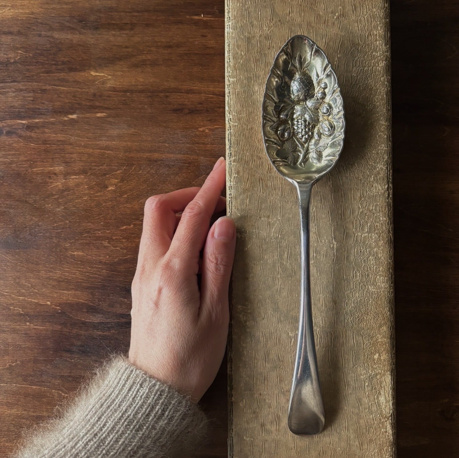 イギリス ベリー用サービングスプーン｜England 1890 | SASHIIRO