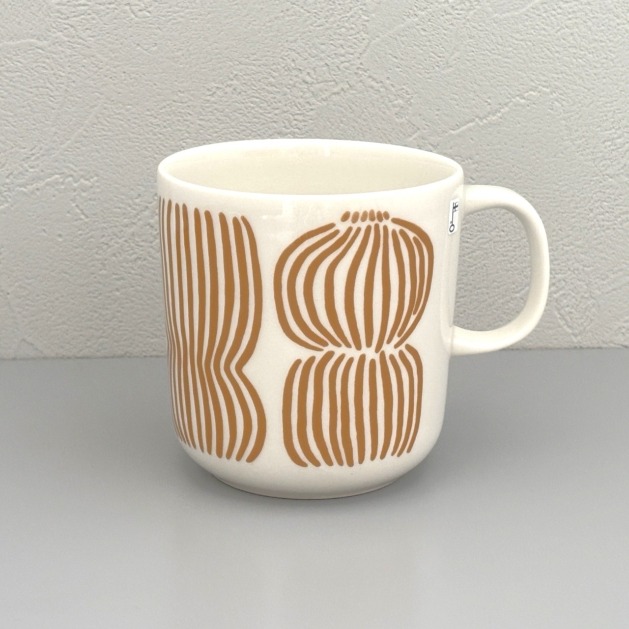 【PENTIK】 Vilja Mug（ヴィリヤ マグ） ブラウン 0.35ℓ