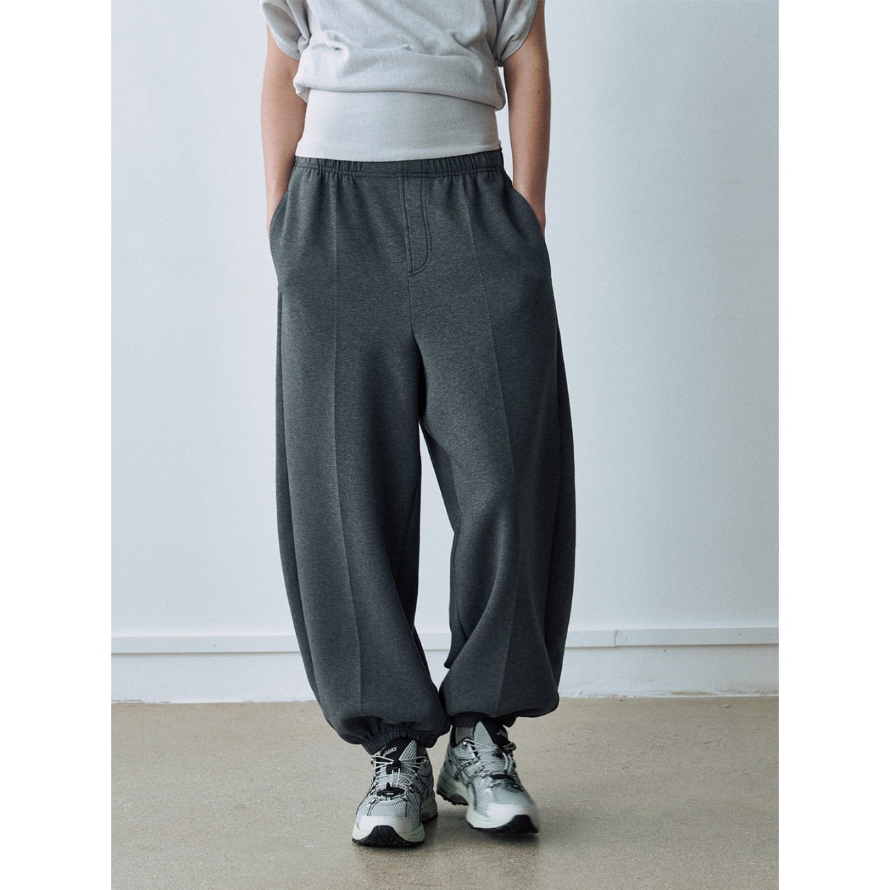 Relaxed Sweat Jogger Pants　T6175