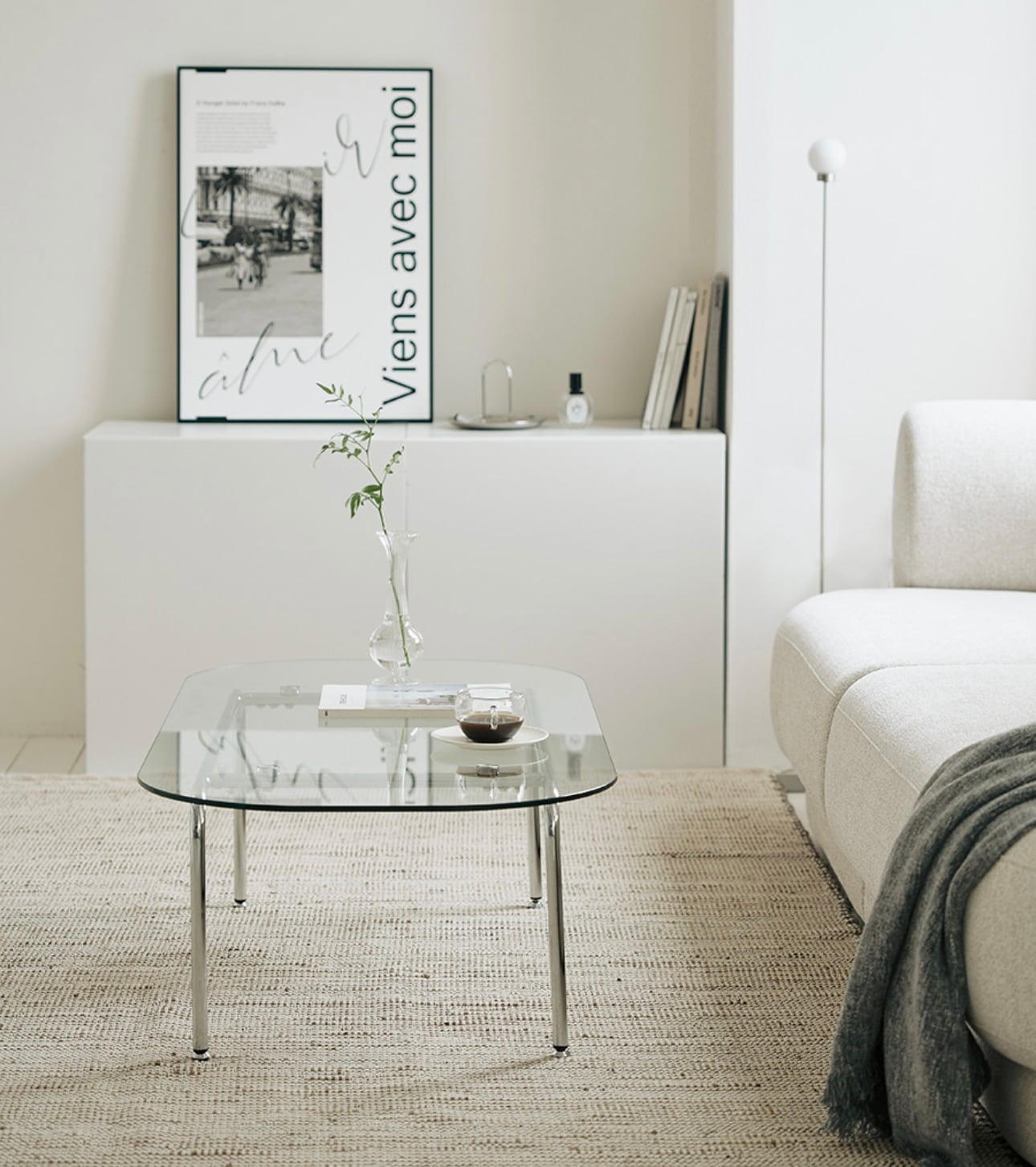 ガラスローテーブル 韓国インテリア風　ホワイト ガラスローテーブル 韓国インテリア風 ホワイト ガラスローテーブル