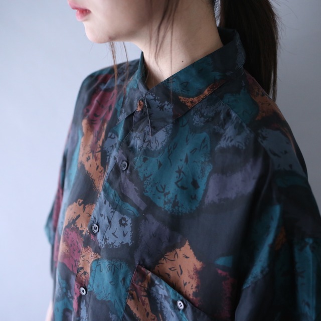 dark poison color over silhouette silk h/s shirt