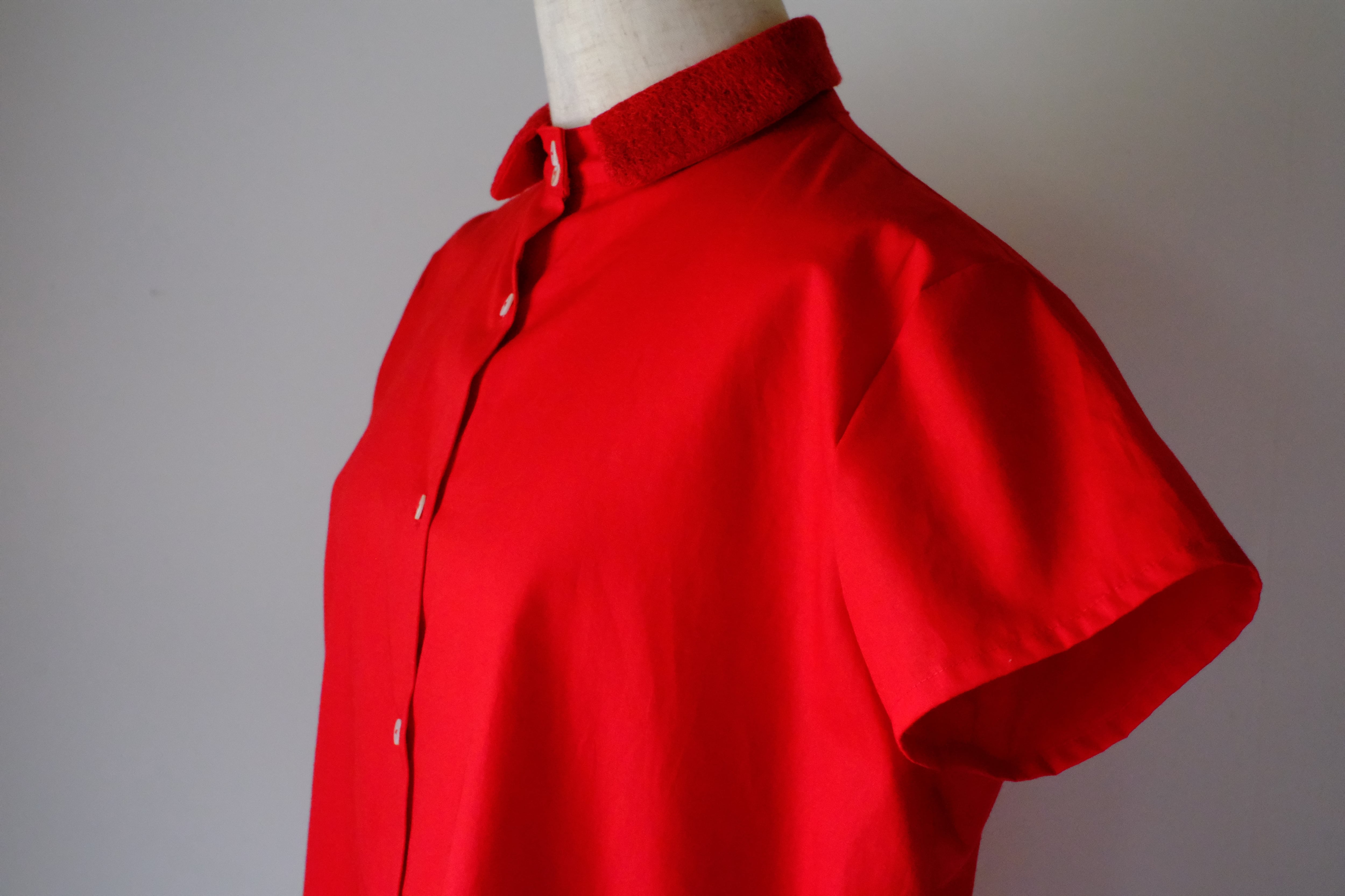 半袖スタンドカラーブラウス cl-133(赤)