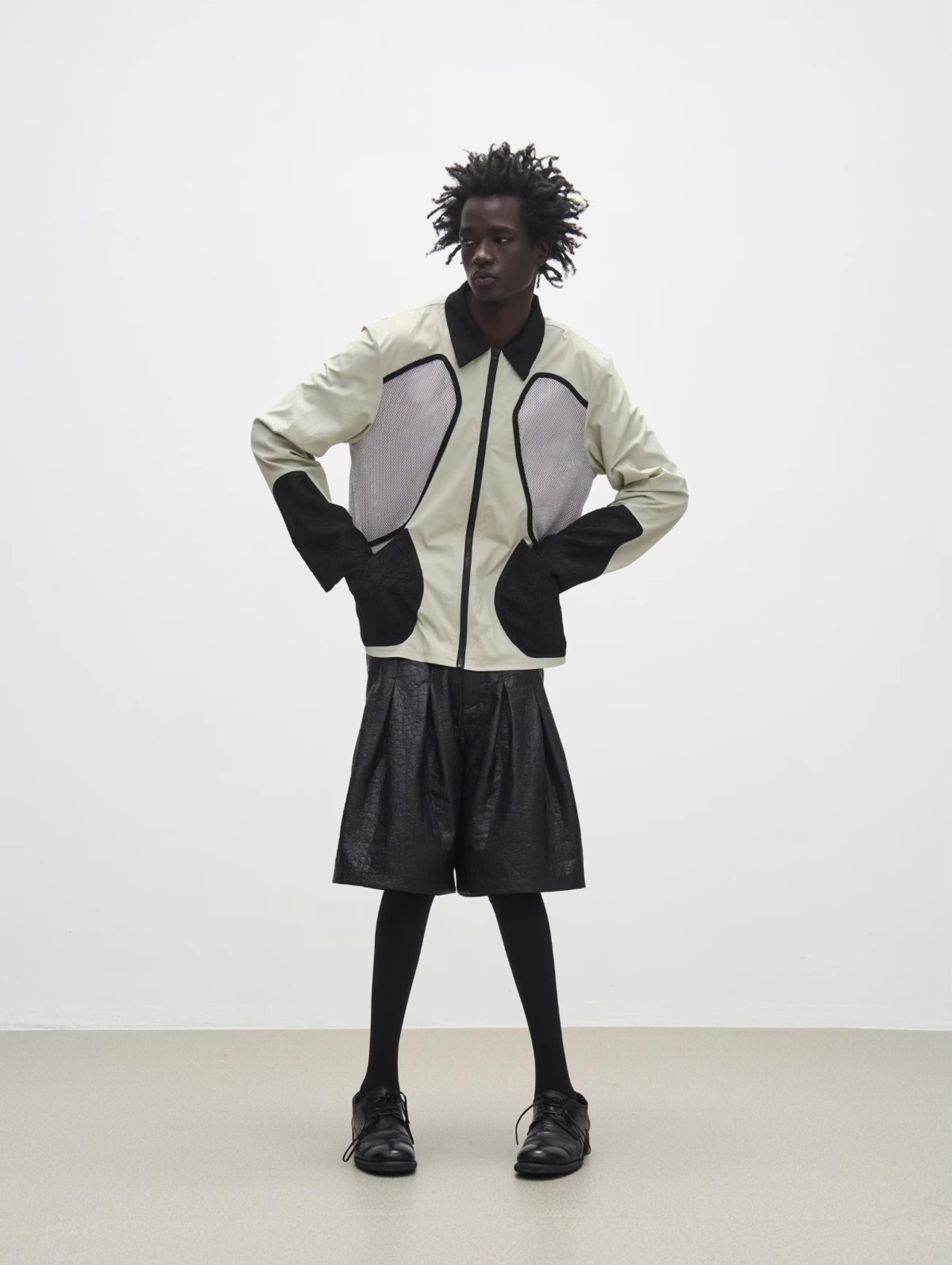 7440 37 1 Crocodile Shorts