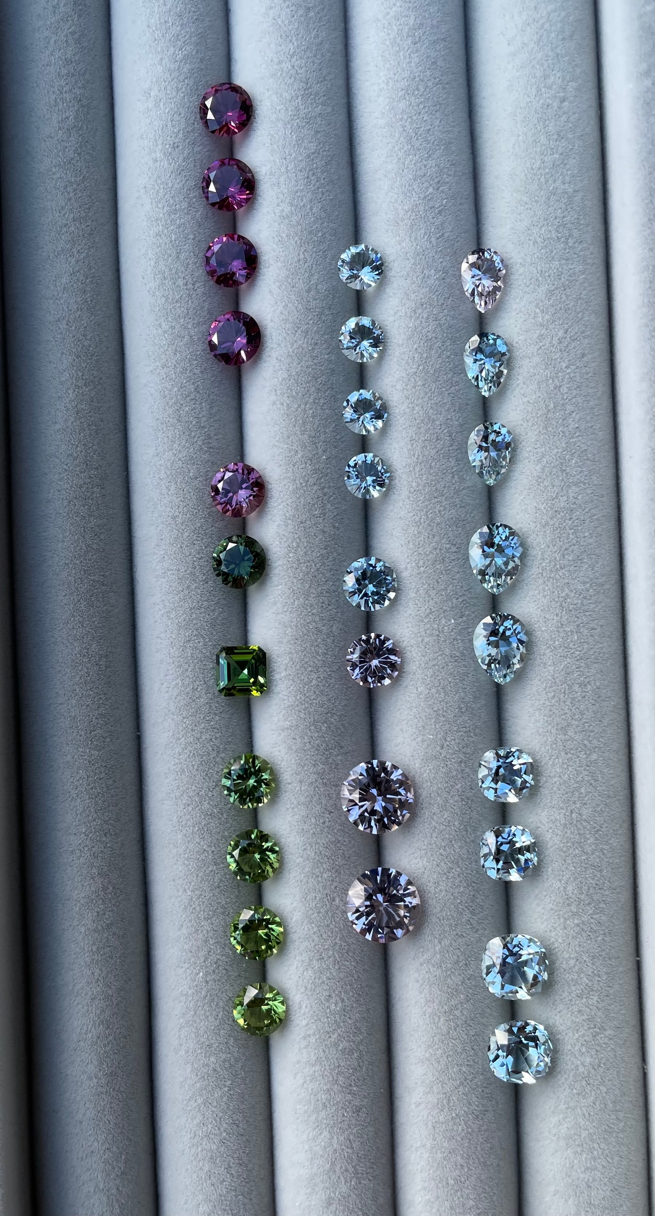 アクアマリン ペアシェイプ 7x5mm